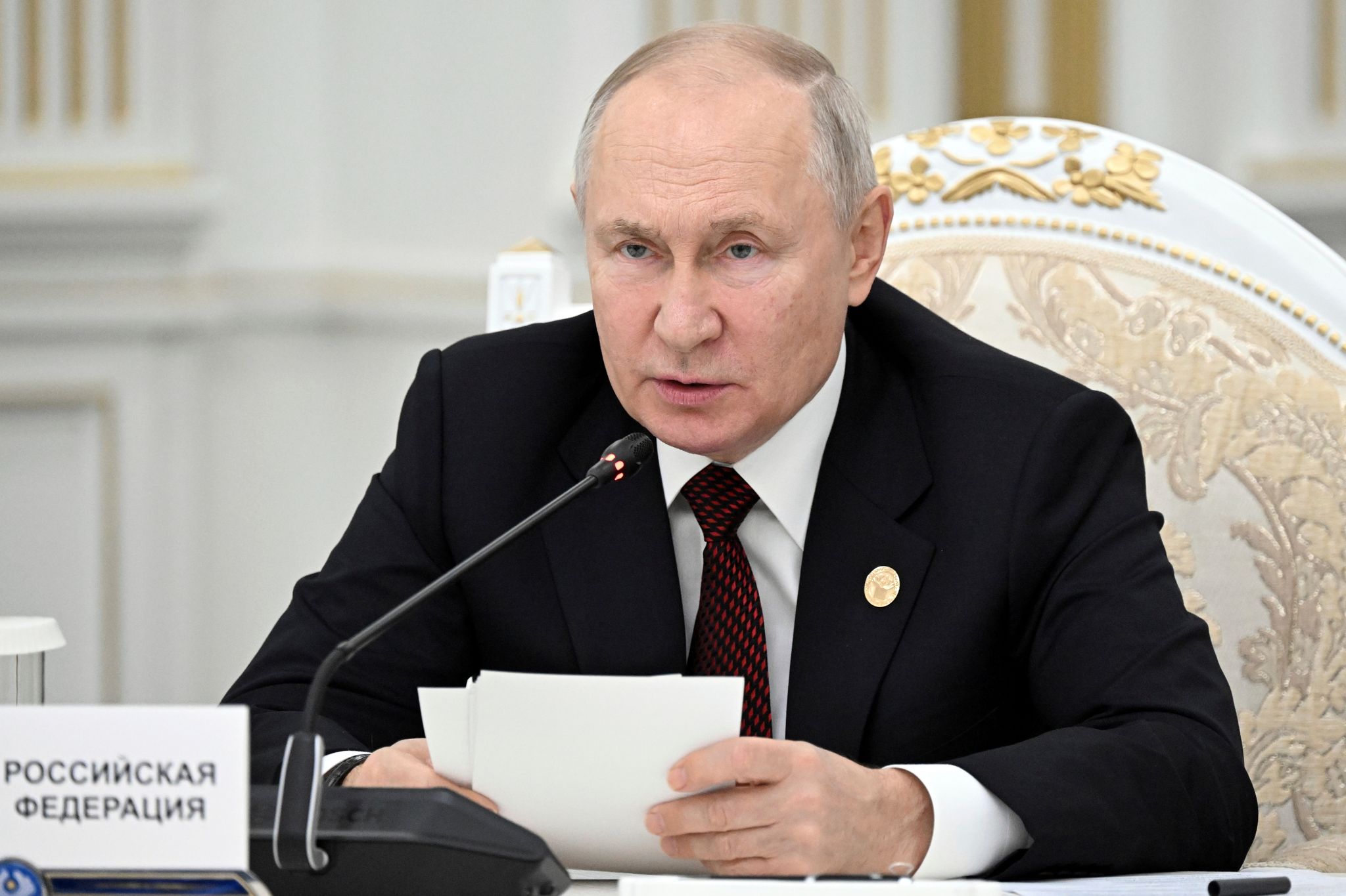 Die Russischen Streitkräfte Sind Nach Angaben Von Präsident Wladimir Putin In Einer Phase Der «aktiven Verteidigung».