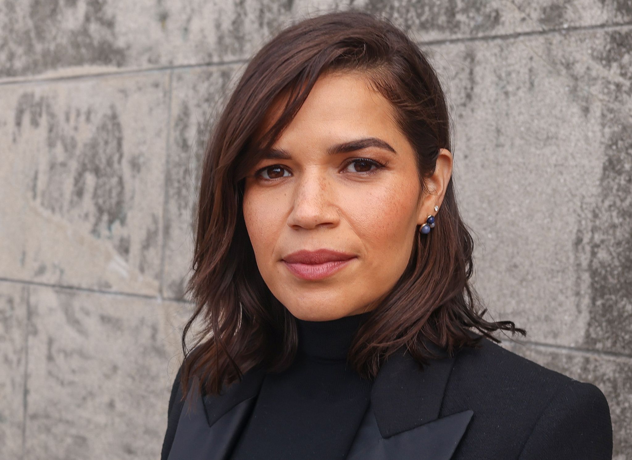 America Ferrera Hat Einen Essay über Frauen Und Karriere Geschrieben.