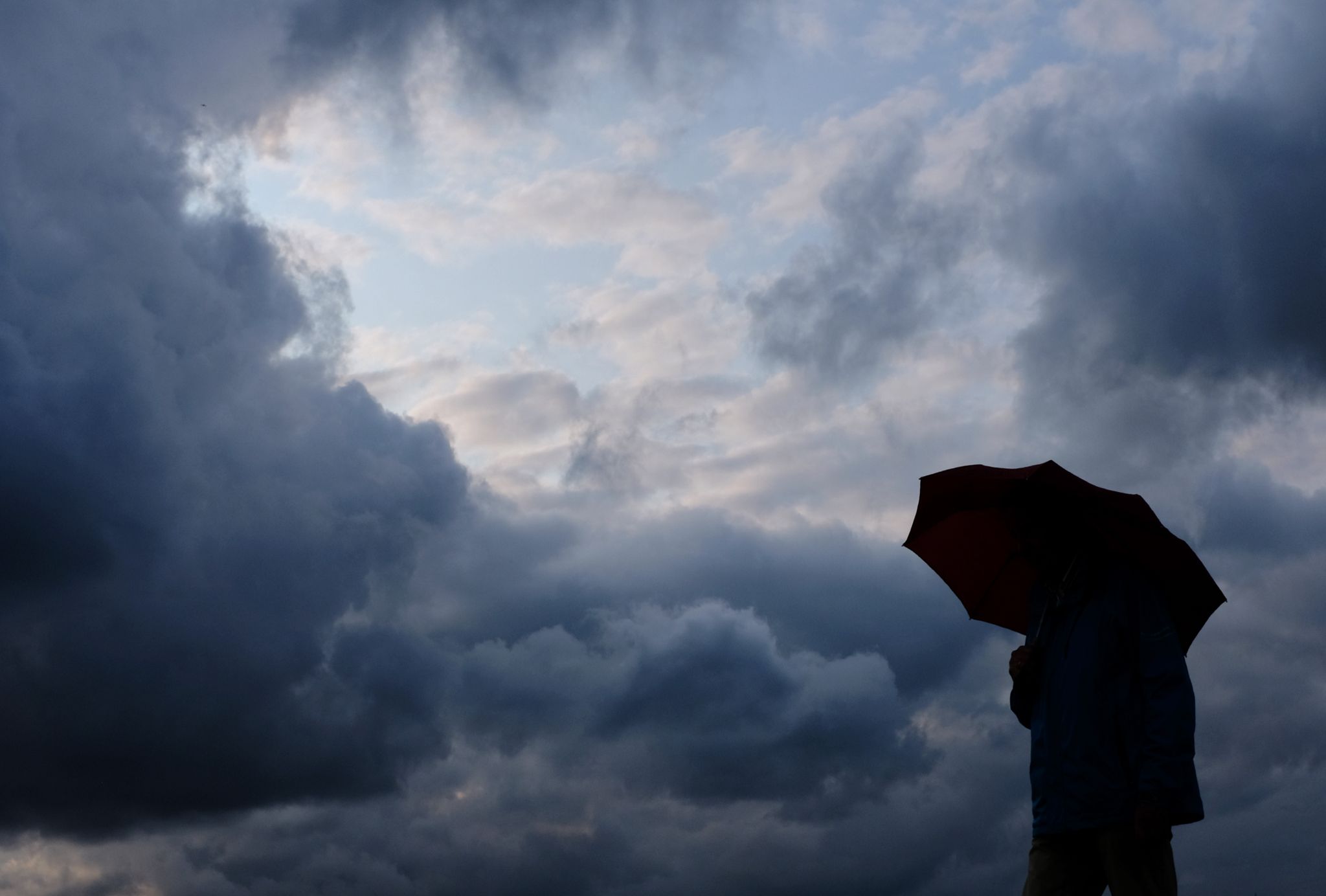 Mit Tief «Viktor» Zieht Von Südwesten Her Regnerisches Wetter Auf.