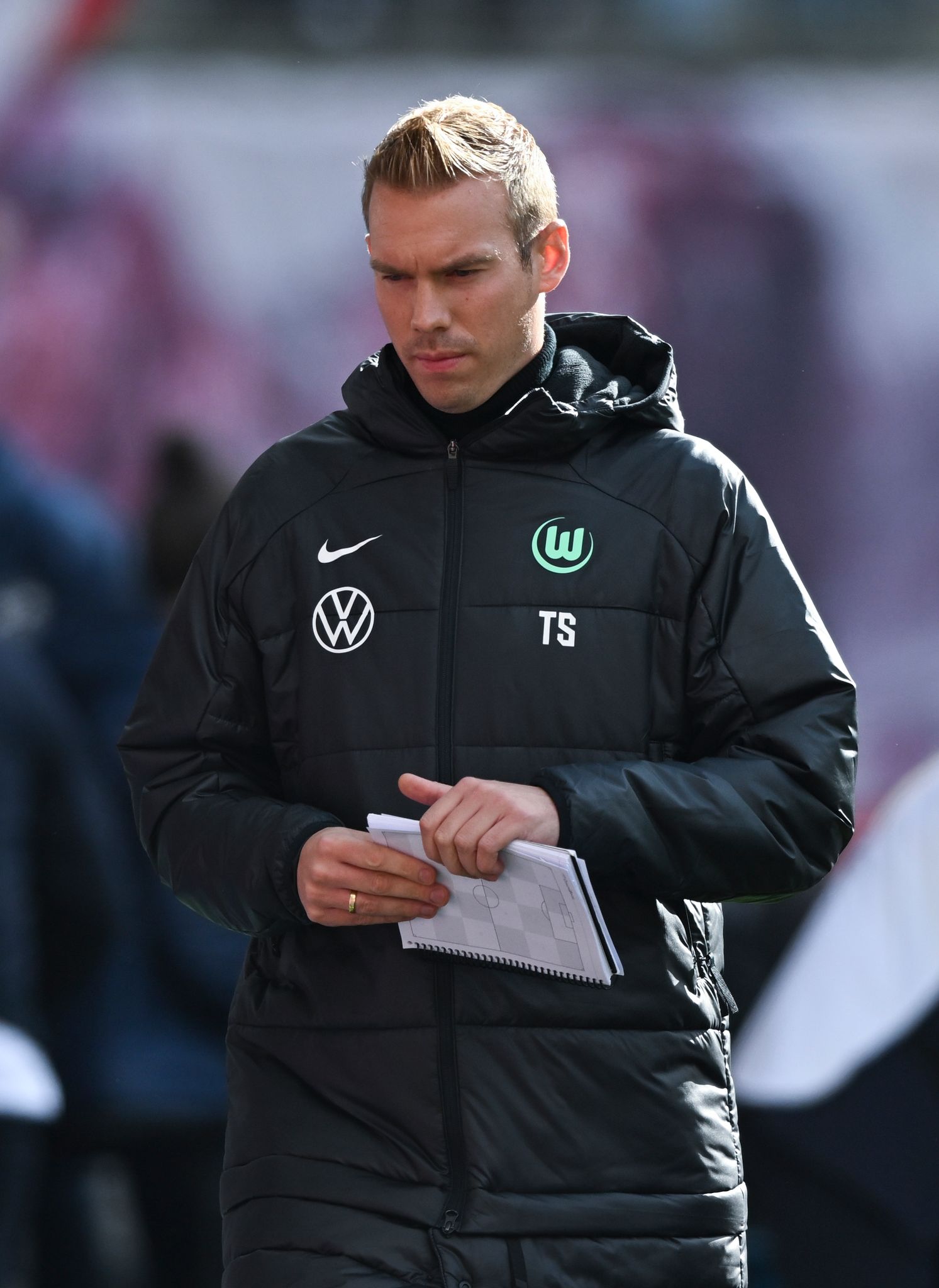 Wolfsburgs Frauen Fliegen Aus Der Champions League
