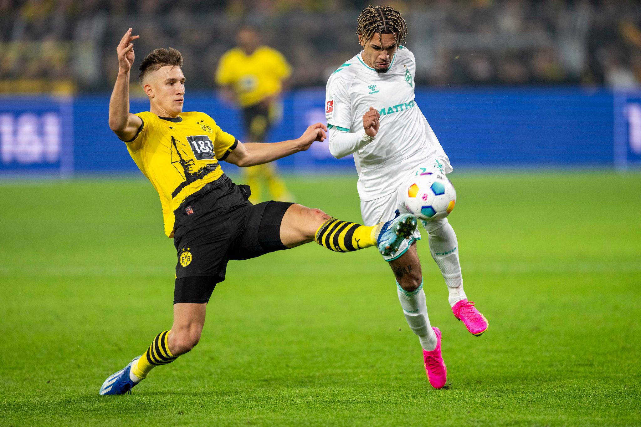 Arbeitssieg Gegen Bremen: BVB Klettert An Die Spitze