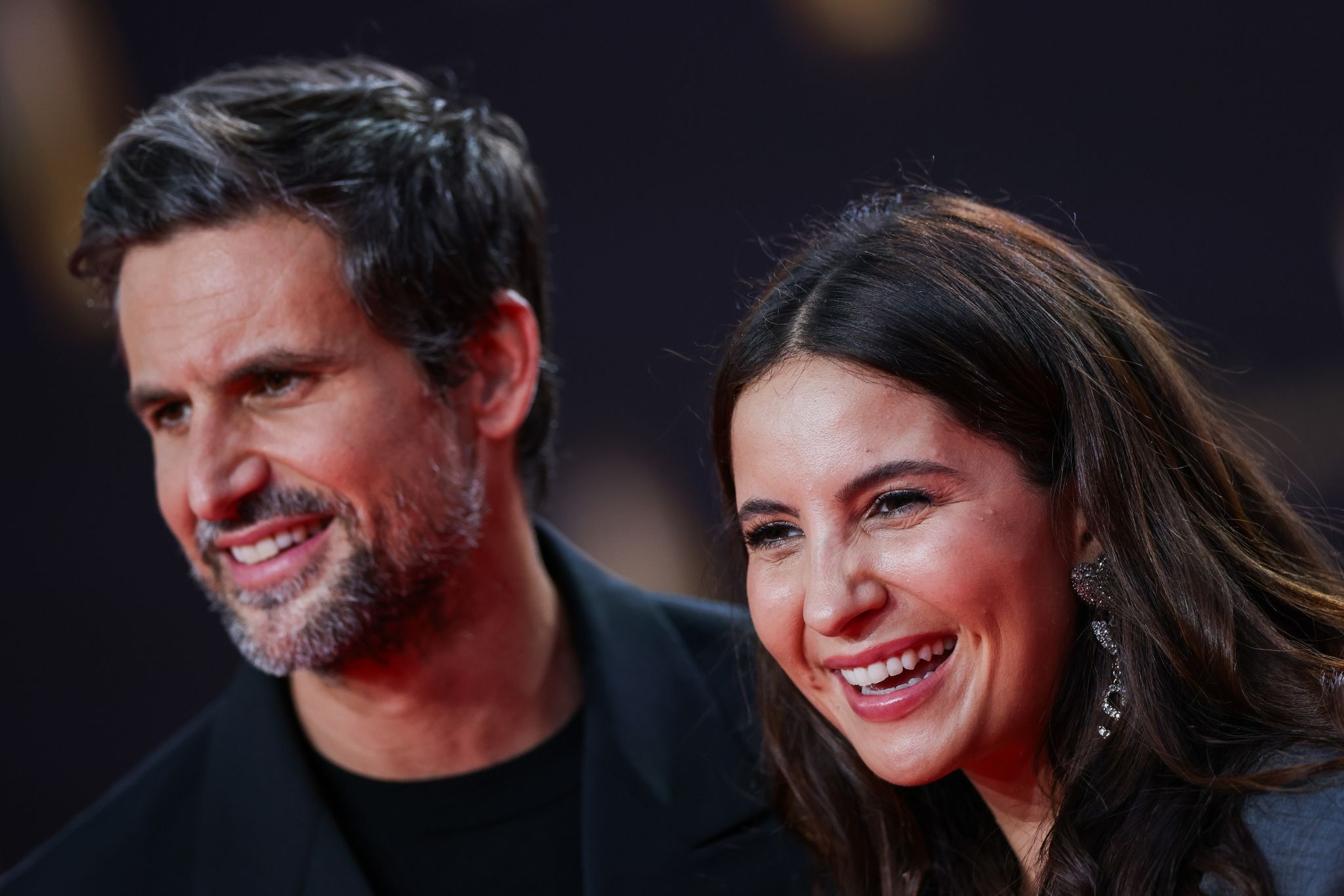 Tom Beck Und Chryssanthi Kavazi Bei Der  Verleihung Der Deutschen Fernsehpreise 2023.