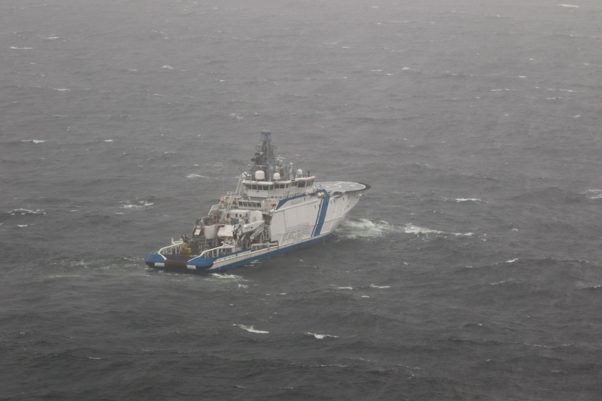 Das Offshore-Patrouillenschiff «Turva» Des Finnischen Grenzschutzes Hält In Der Nähe Der Stelle Wache, An Der Die Beschädigte Balticconnector-Gaspipeline Geortet Wurde.