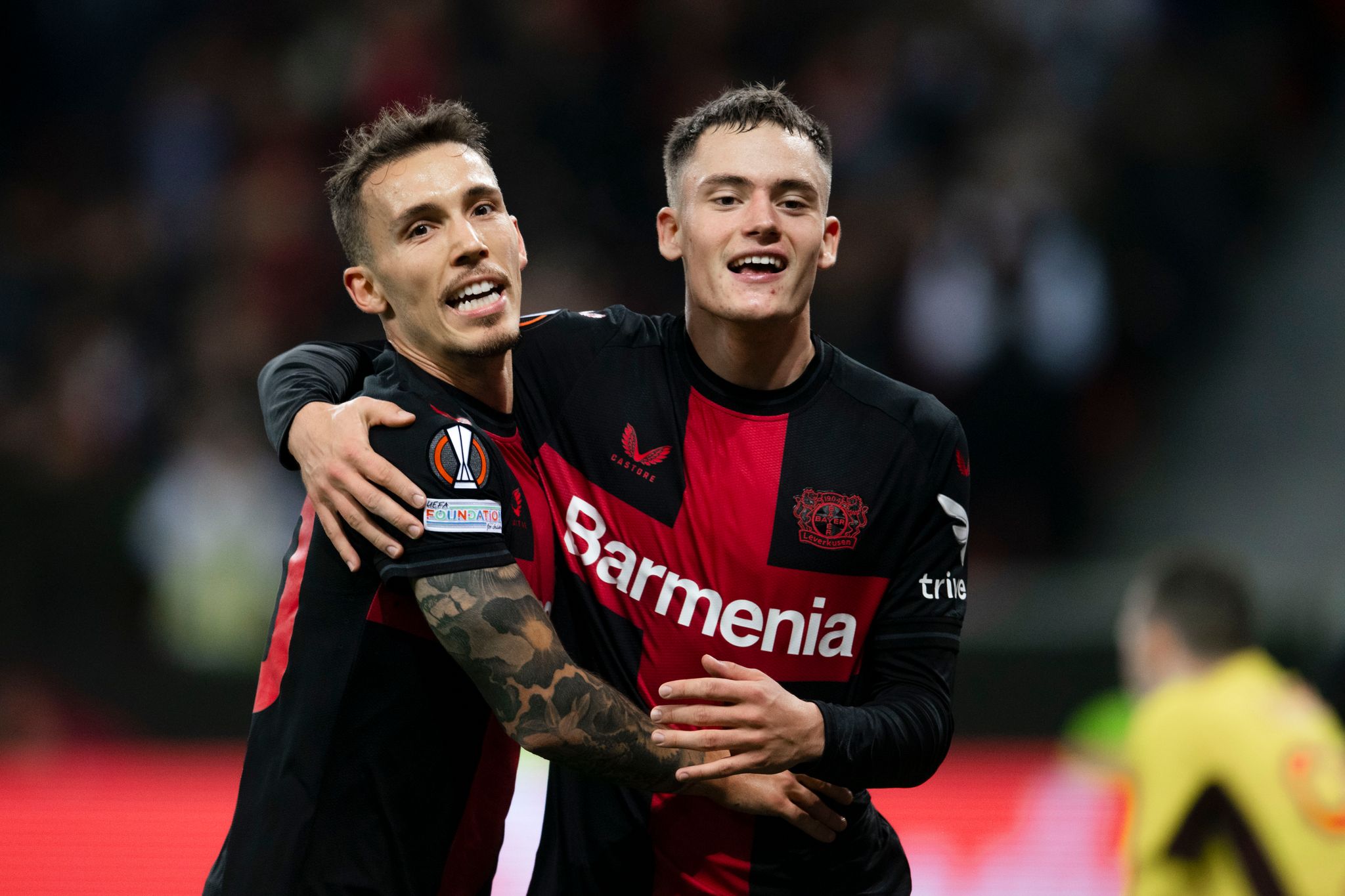 Erzielten Drei Der Fünf Leverkusener Treffer Gegen Karabach Agdam: Alejandro Grimaldo (l) Und Florian Wirtz.