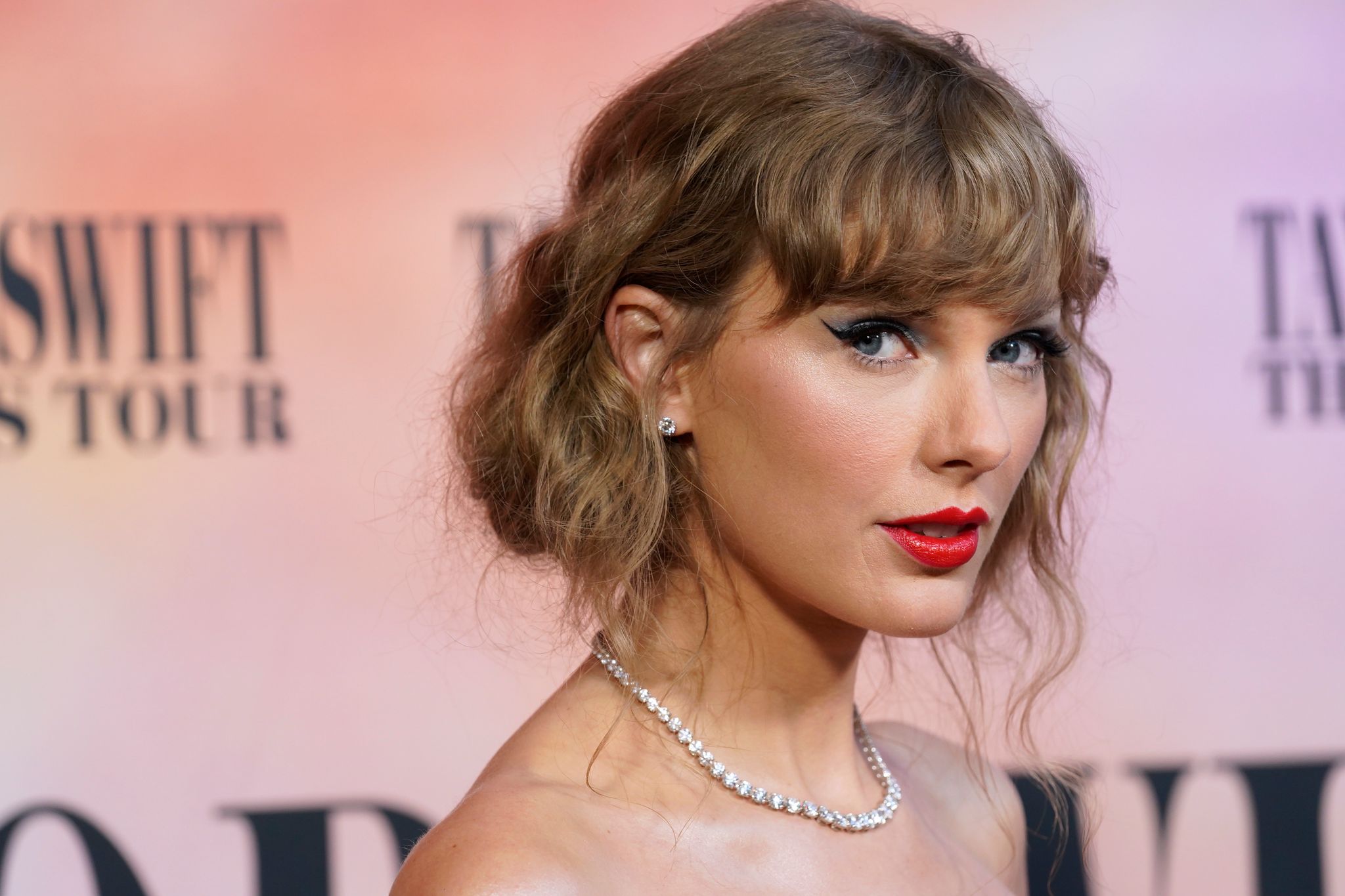 Taylor Swift Wurde Bei Den Billboard Music Awards Unter Anderem In Den Sparten Top Artist, Top Female Artist Und Top Country Artist Nominiert.