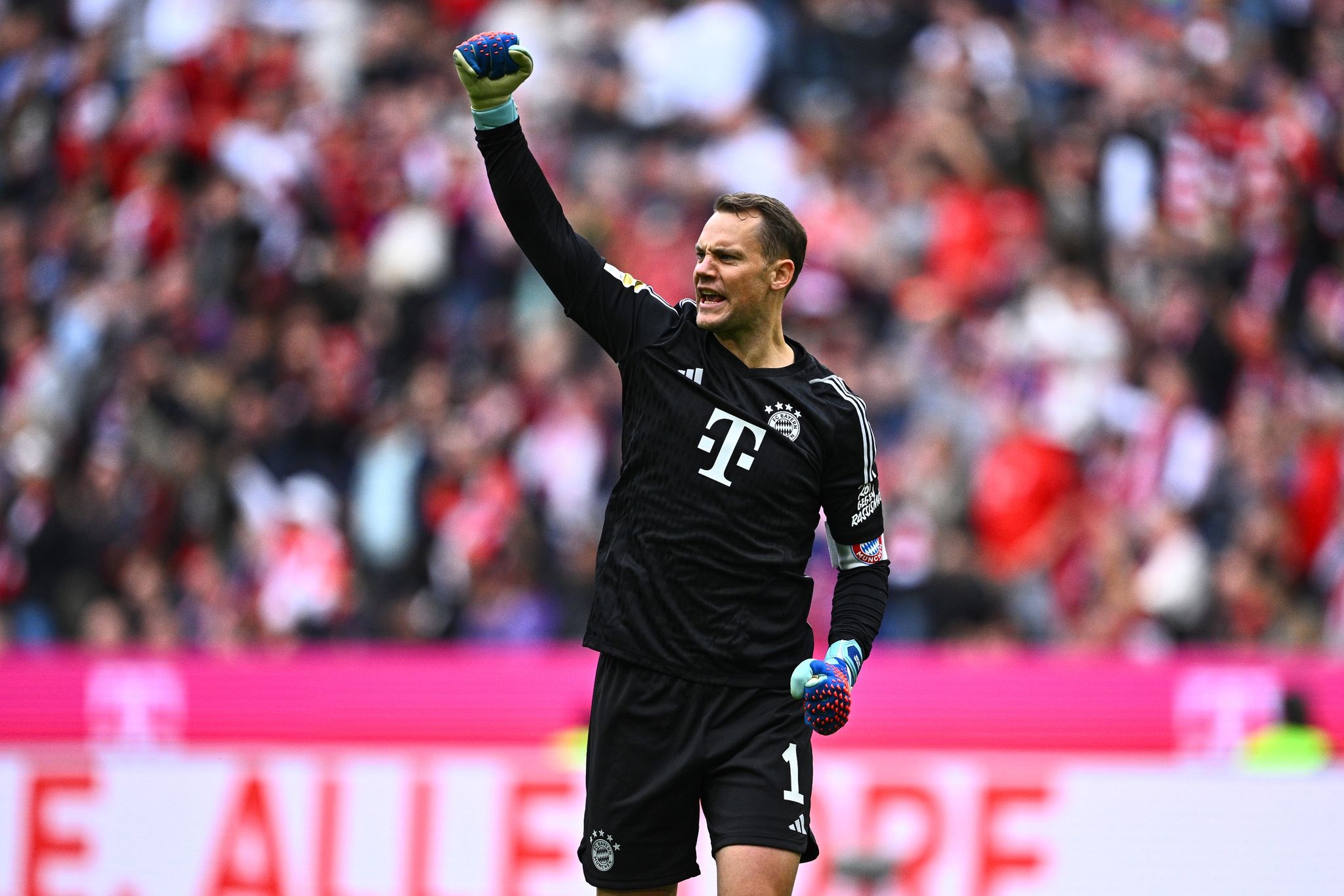 Stand Beim Sieg Gegen Darmstadt Wieder Im Bayern-Tor: Manuel Neuer.