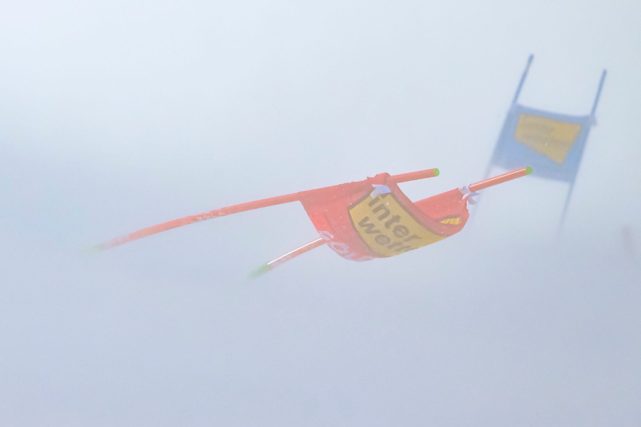 Der Ski-Weltcup-Auftakt In Sölden Ist Wegen Starken Windes Abgebrochen Worden.