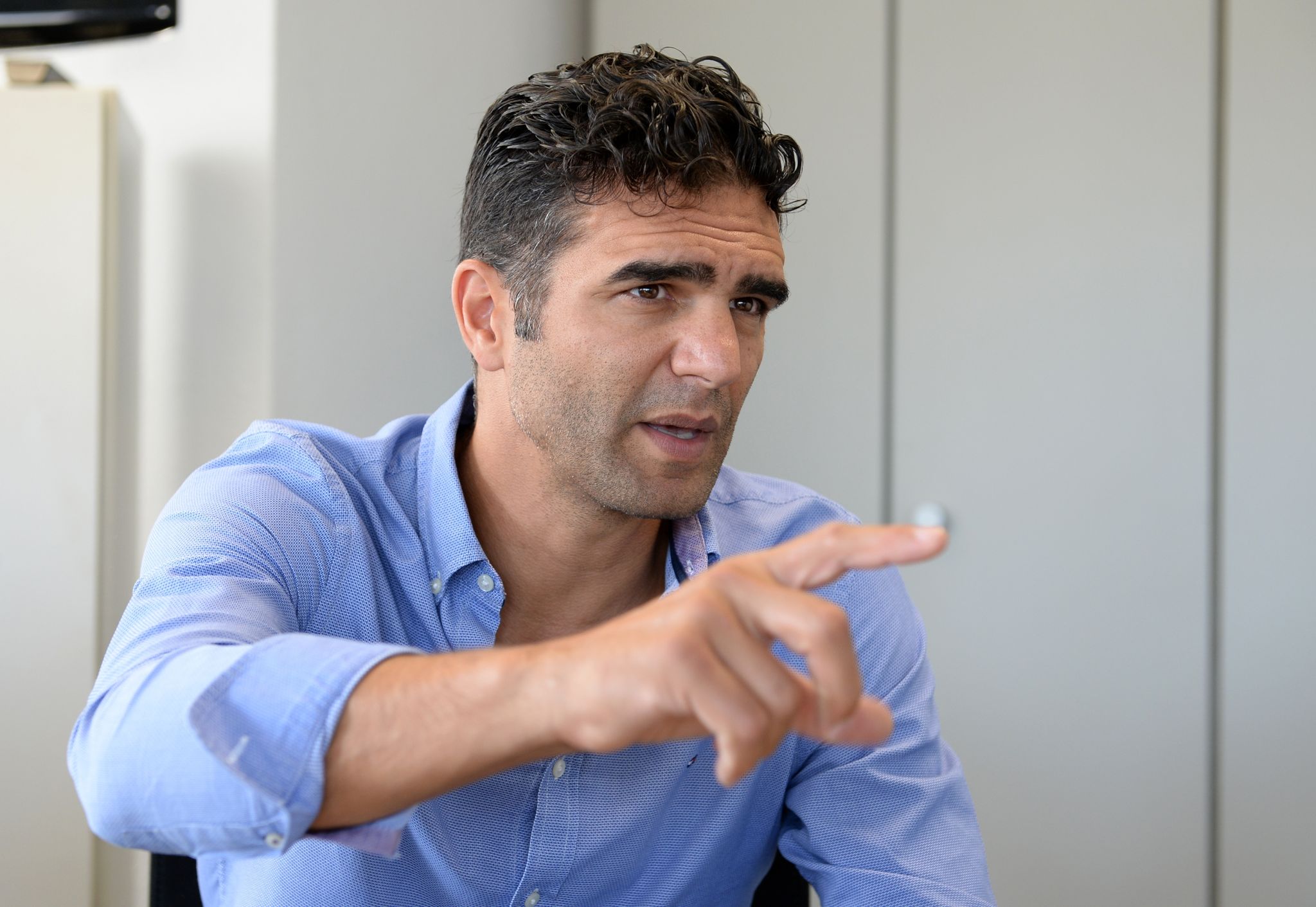 Alon Meyer, Vorsitzender Des TuS Makkabi Frankfurt Und Präsident Von Makkabi Deutschland, Gestikuliert.