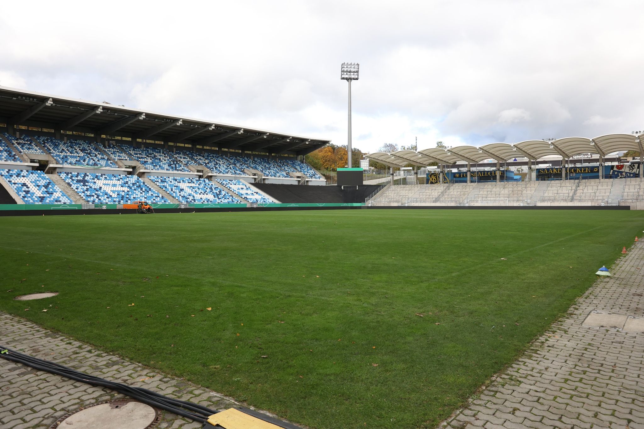 Die Partie 1. FC Saarbrücken Gegen Den FC Bayern München Im Ludwigspark Kann Wohl Stattfinden.