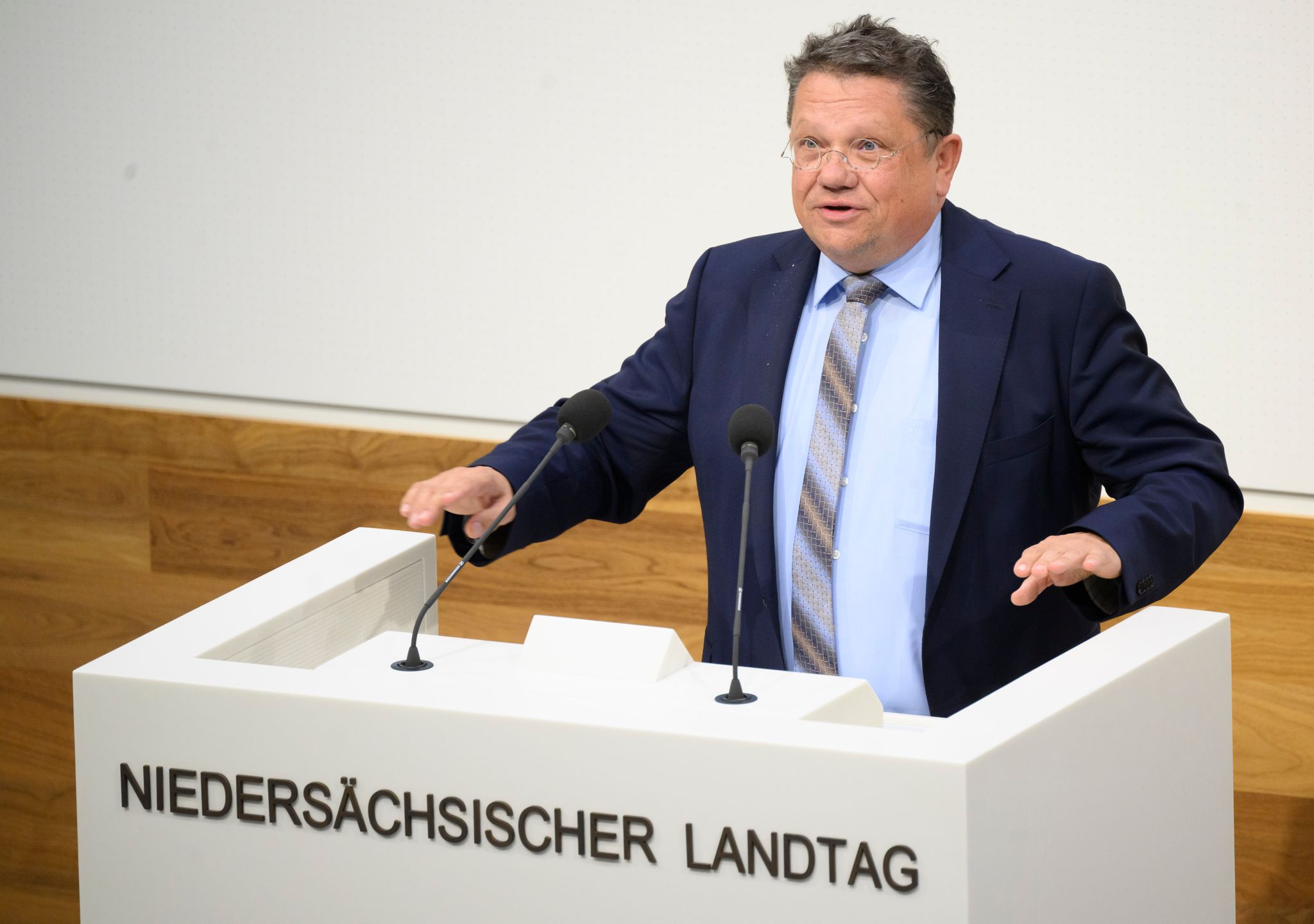 Andreas Philippi (SPD), Gesundheitsminister Niedersachsen, Spricht Im Landtag.