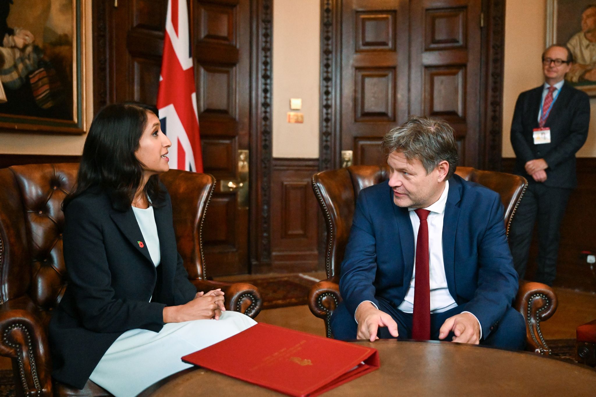 Deutschland Und Großbritannien Vertiefen Kooperation