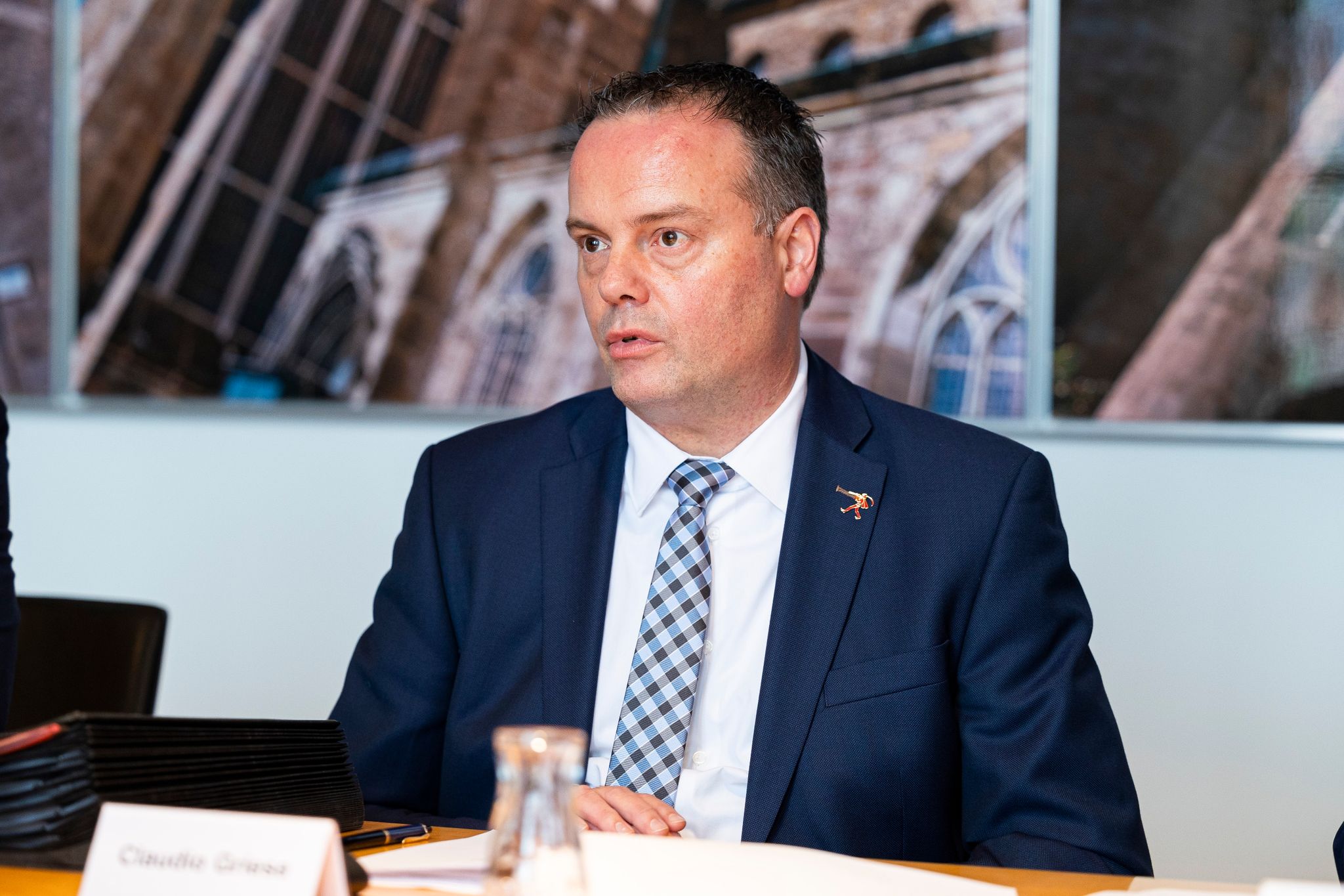 Der Oberbürgermeister Stadt Hameln Und Vorsitzende Der Oberbürgermeisterkonferenz Claudio Griese.