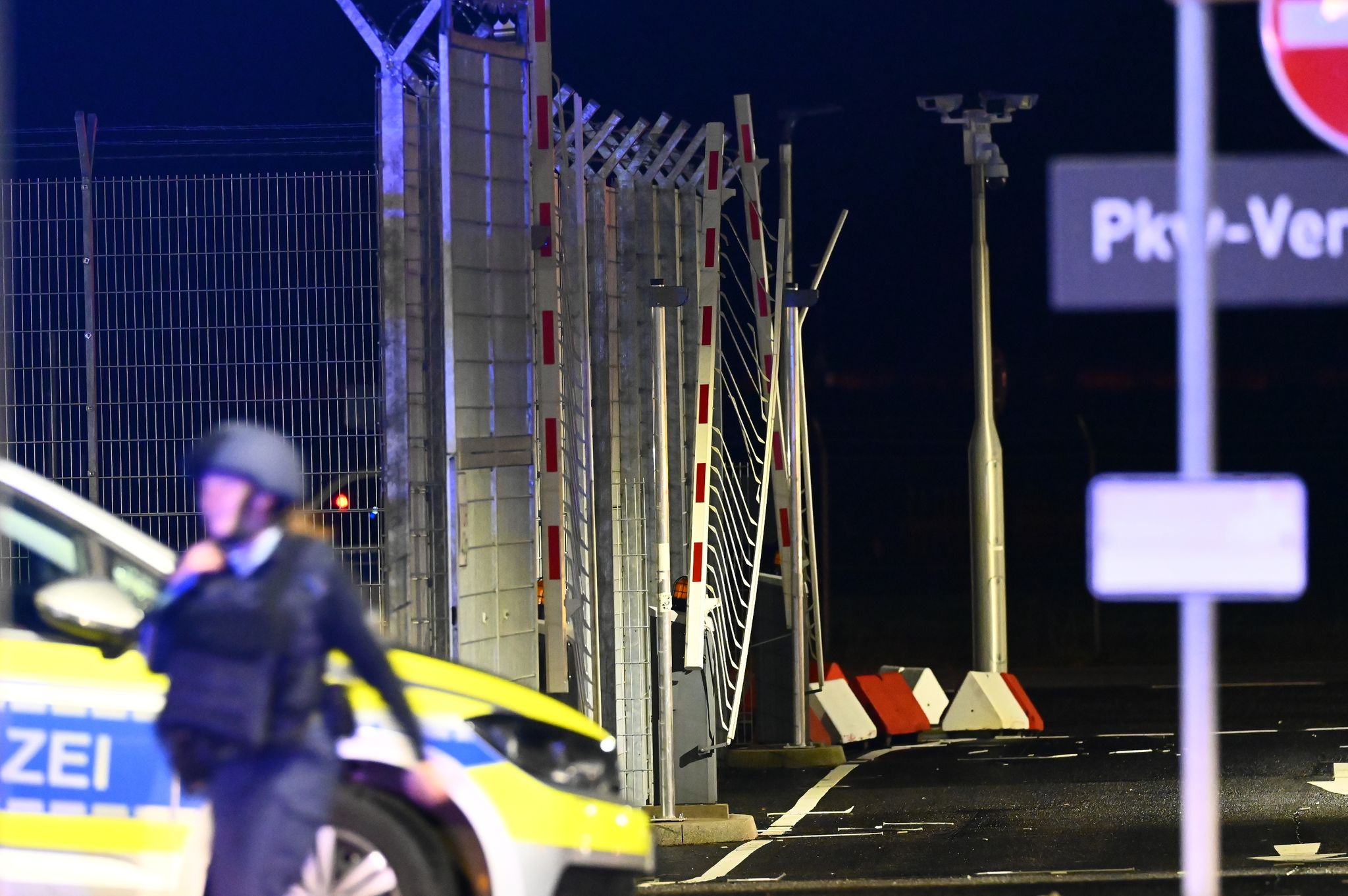 Polizei Im Kontakt Mit Hamburger Geiselnehmer