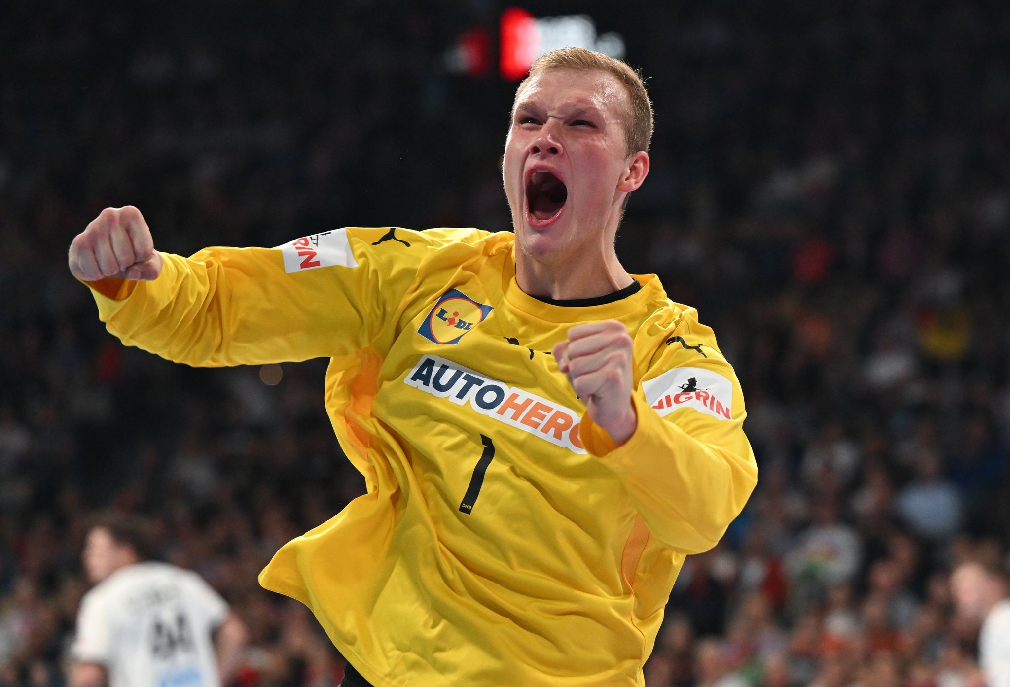 DHB-Keeper David Späth Avancierte Mit Einigen Glanztaten Zum Matchwinner.