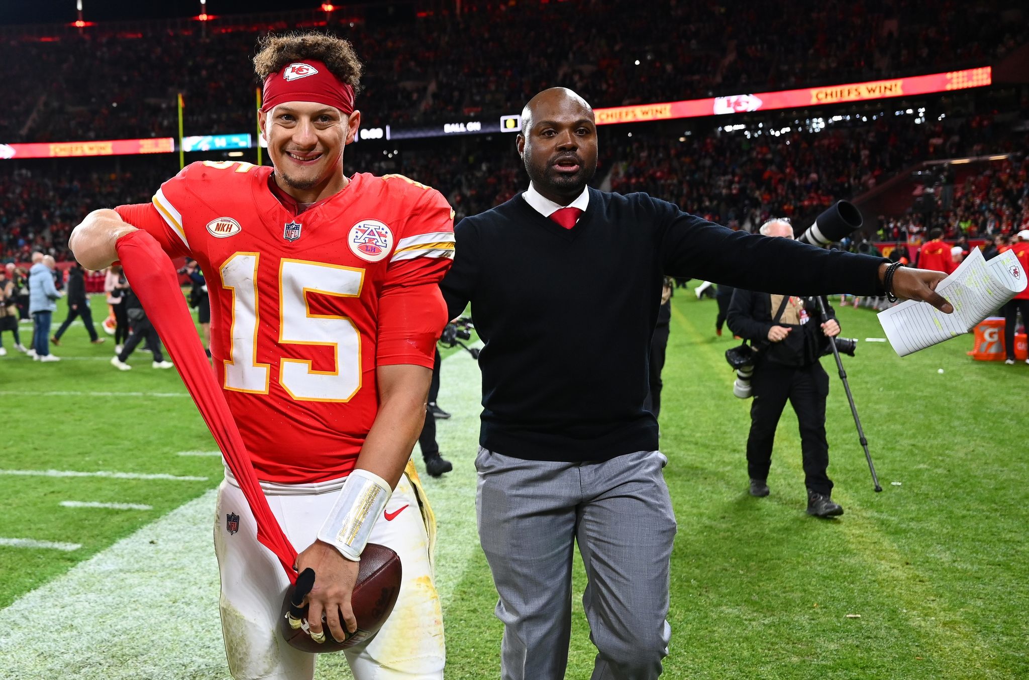 Will Wieder Nach Deutschland Kommen: Patrick Mahomes (l).