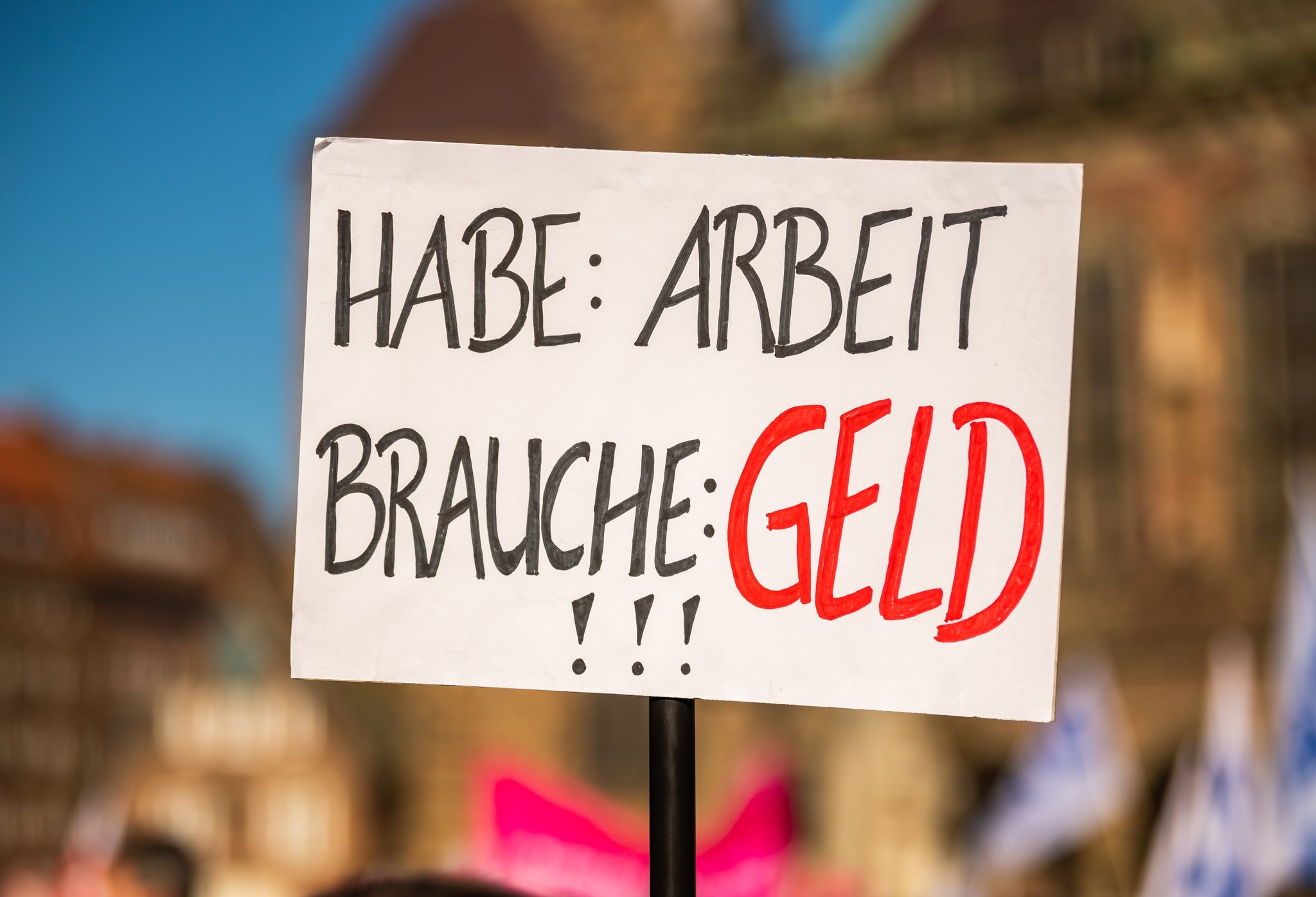 Nach DGB-Einschätzung Sind Arbeitgeber In Deutschland Immer Weniger Bereit, Tarifverträge Abzuschließen.