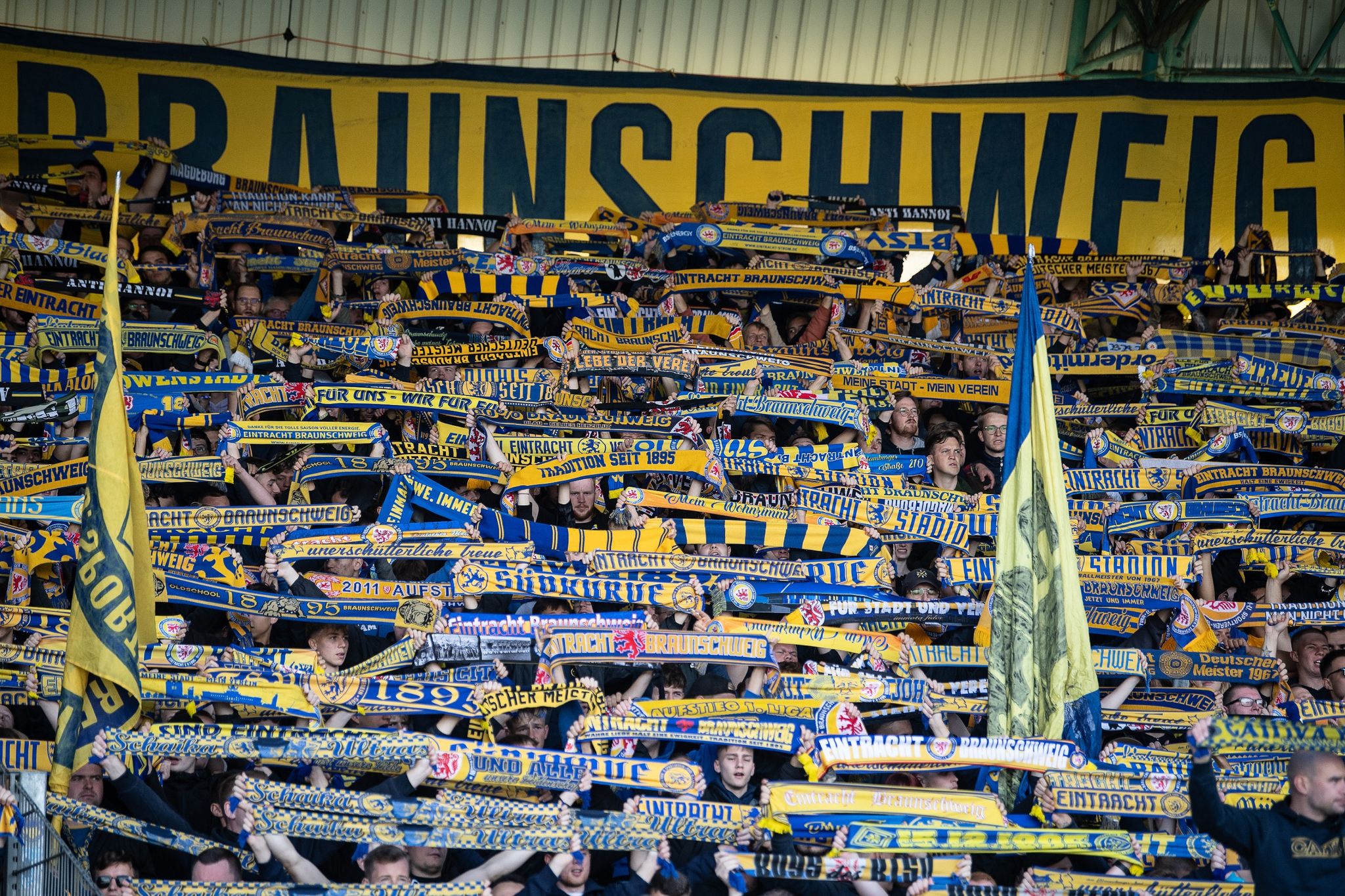 Eintracht Braunschweig Will Auch Finanziell Schwächeren Fans Den Besuch In Seinem Stadion Ermöglichen.