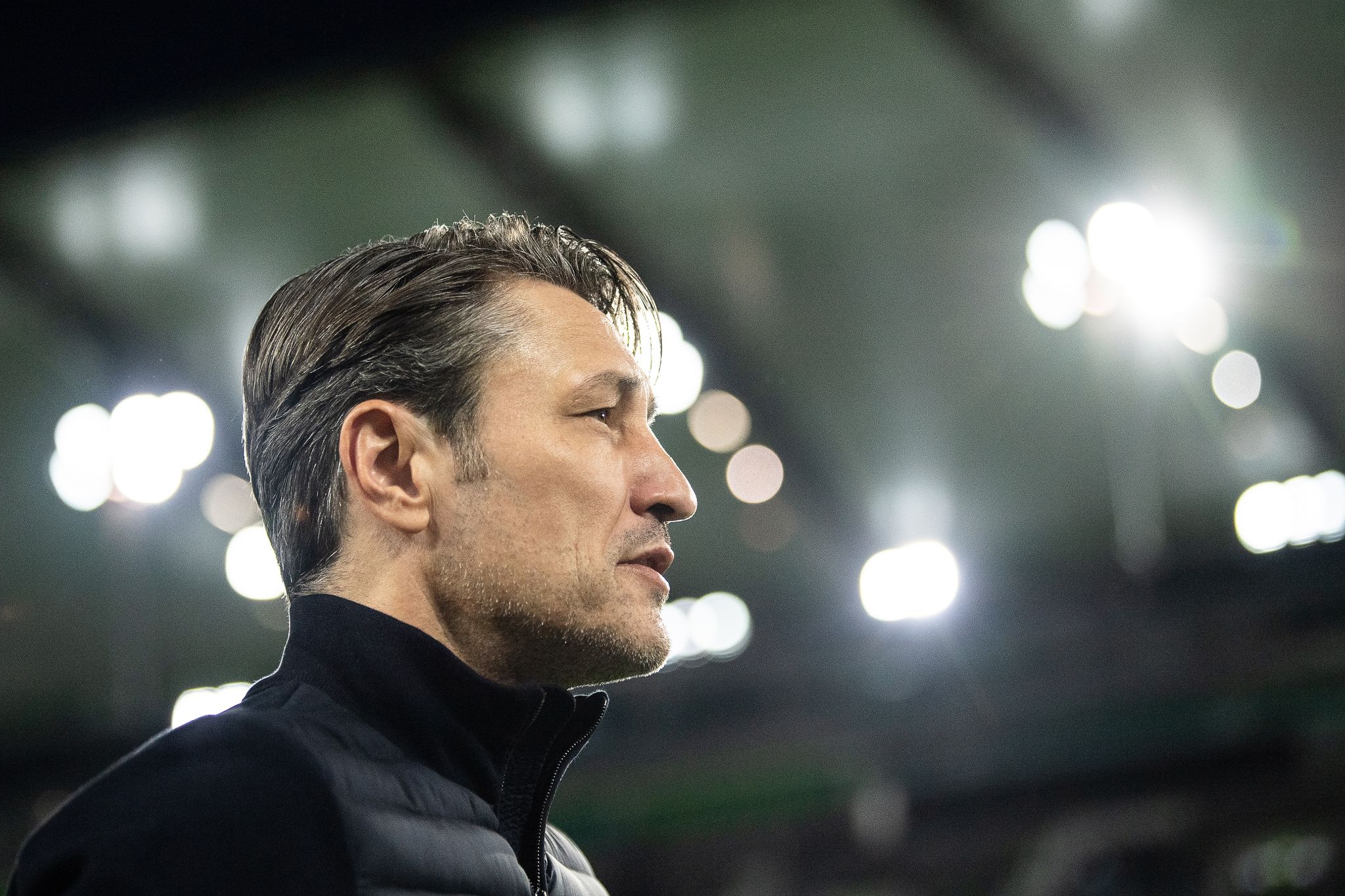 Niko Kovac Ist Vor Dem Spiel Im Stadion.