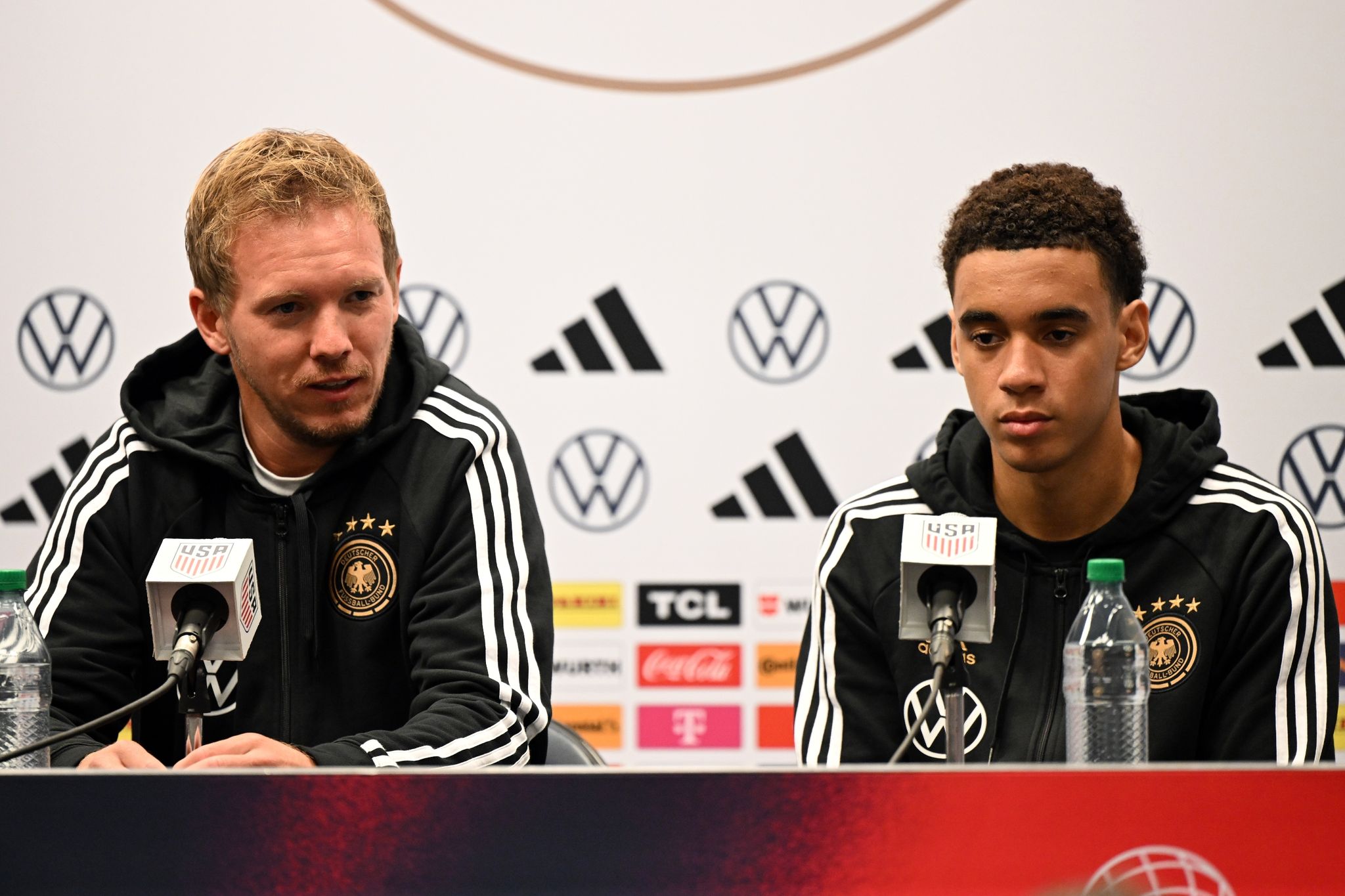 Bundestrainer Julian Nagelsmann (l) Muss Auf Jamal Musiala Verzichten.